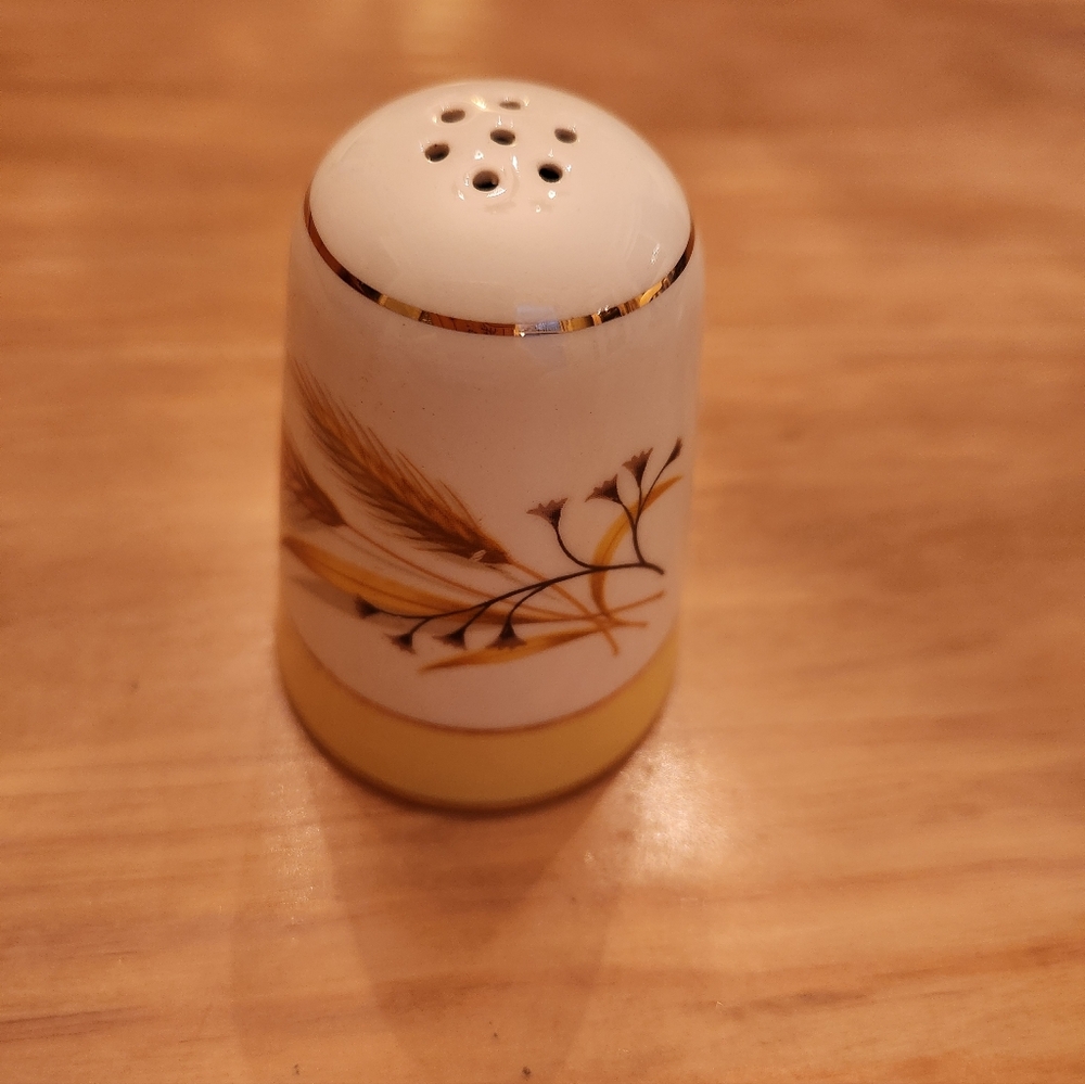 Vintage Homer Laughlin Golden Wheat Pattern Salt Or Pepper Shaker
